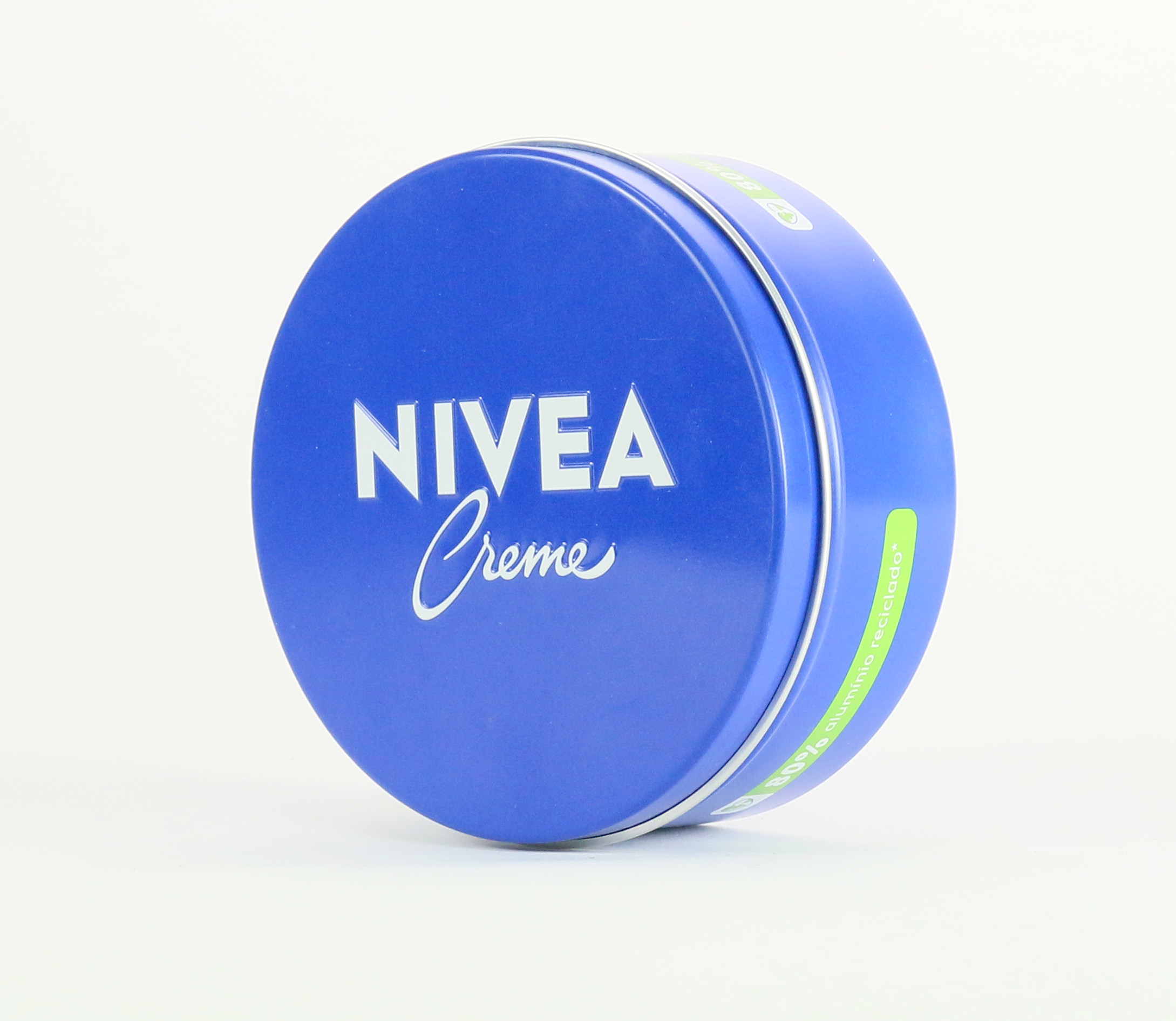 Nivea de lata azul